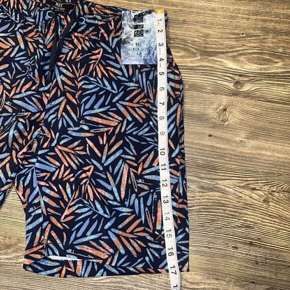 MBX Premium Goods Mens Swim Trunks Floral Flex Fit Elastic Waist Drawstring. 5 - Picture 9 of 10